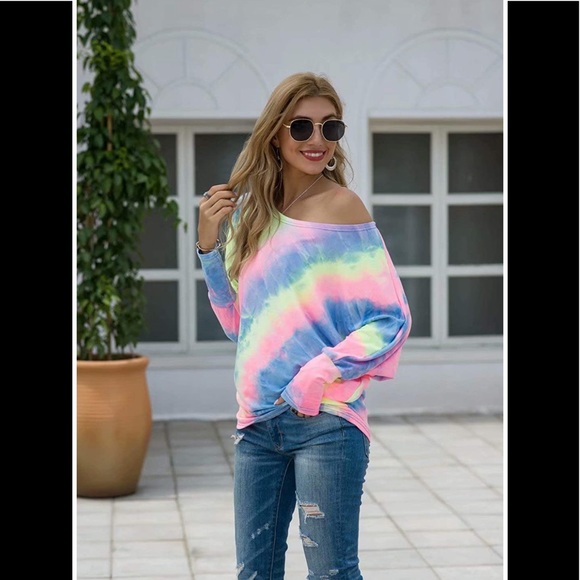 ☮️ Beautiful Tie Dye Long Sleeve Off shoulder Top - Picture 2 of 7